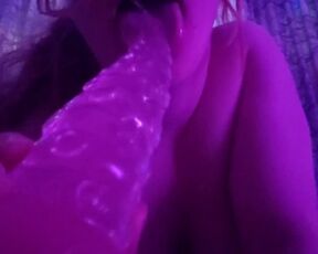 Cutie Sucks Big Monster Dildo|fluffy Kity