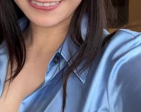 button up or button down